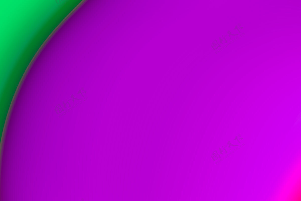 原色模糊的流行抽象背景与生动的原色紫色彩虹天空