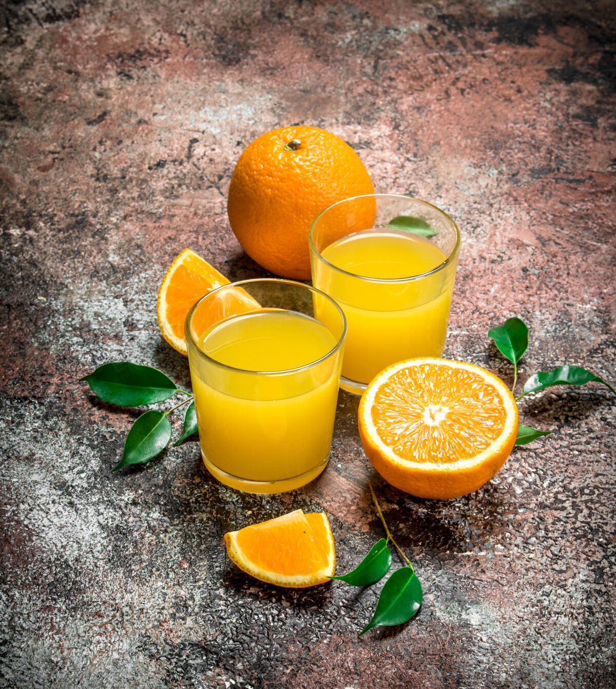 食品一杯鲜橙子里的橙汁水果甜食橙子