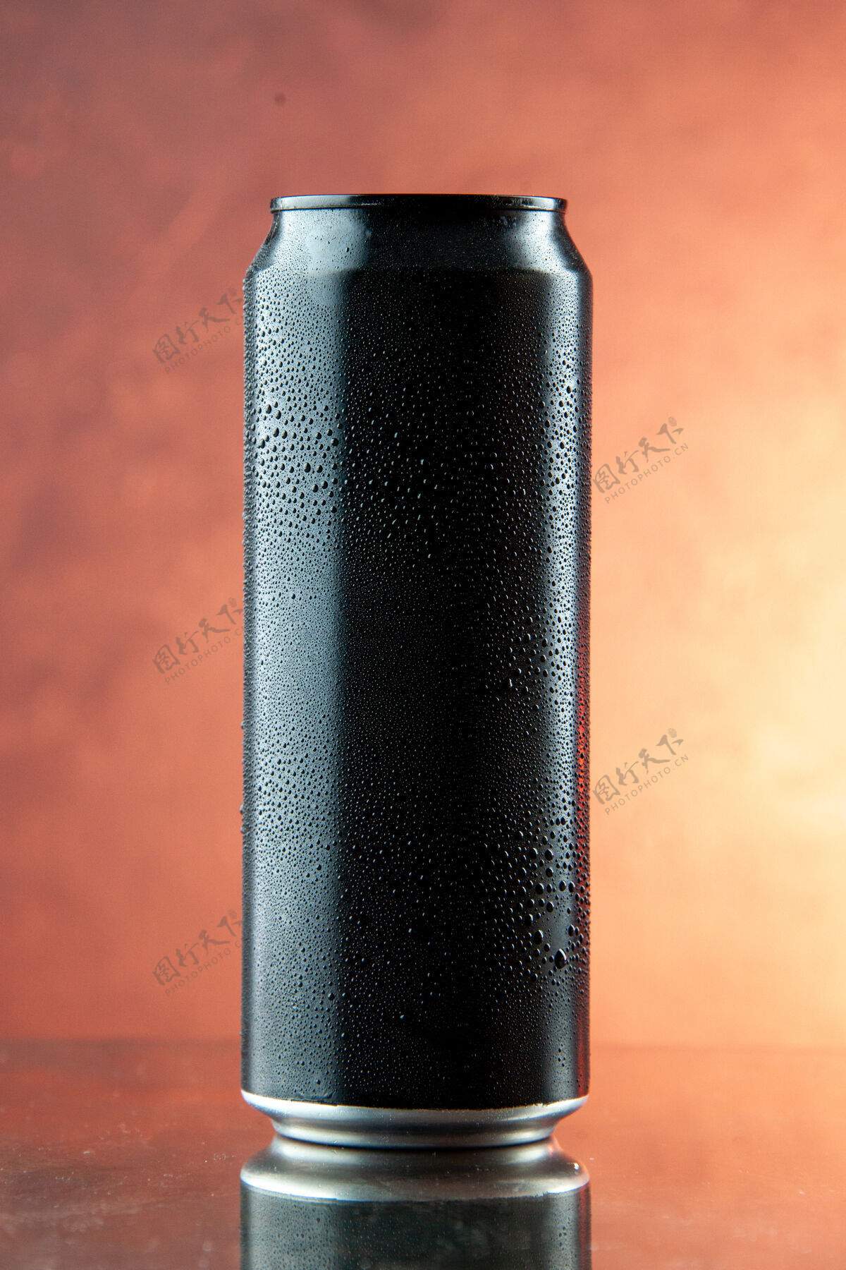 容器前视图能量饮料在罐上浅酒精照片彩色饮料设备设备金属