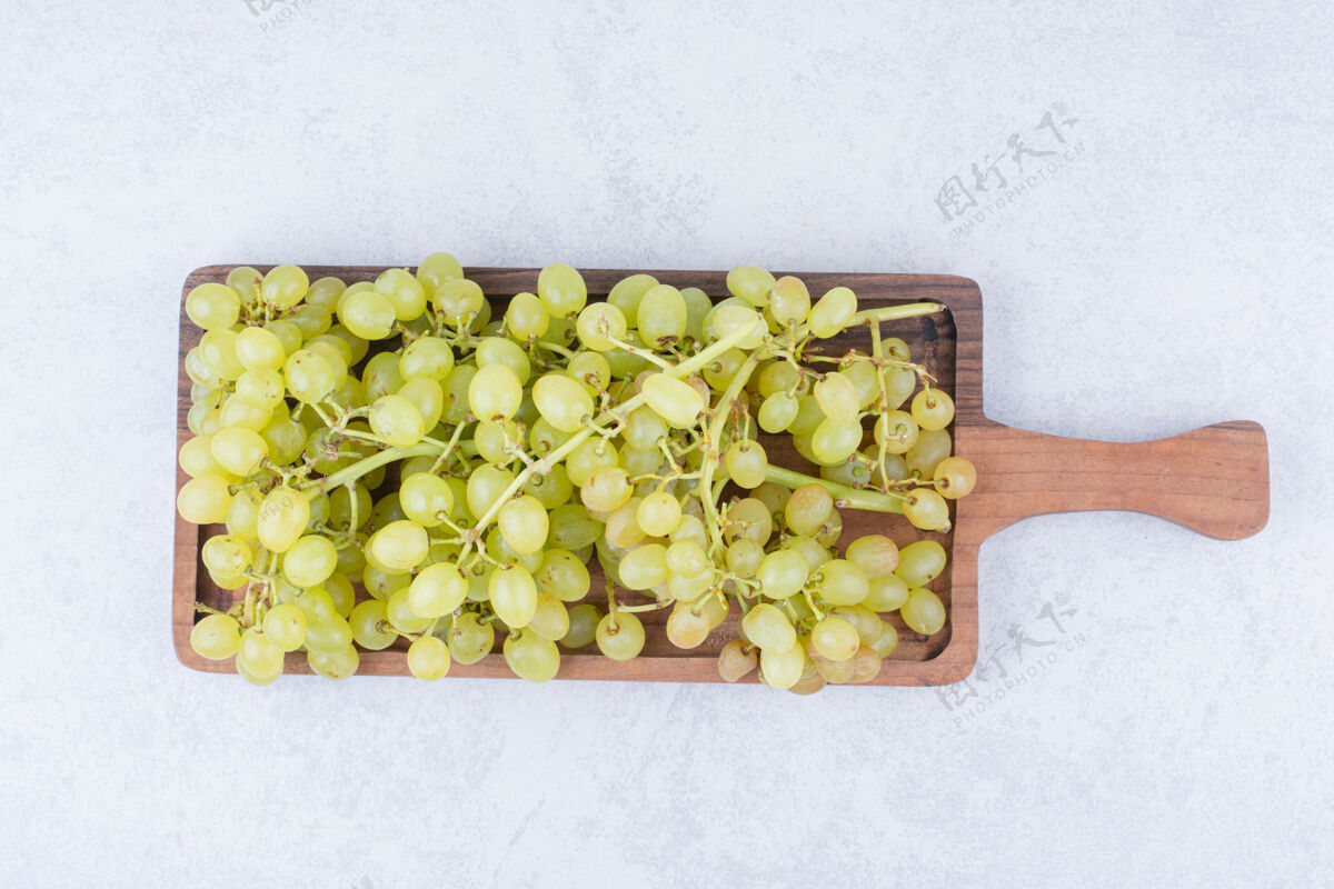 好吃一块白板上满是甜葡萄水果好吃葡萄