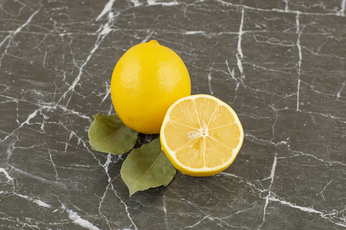 水果新鲜柠檬的特写照片柠檬水有机柑橘