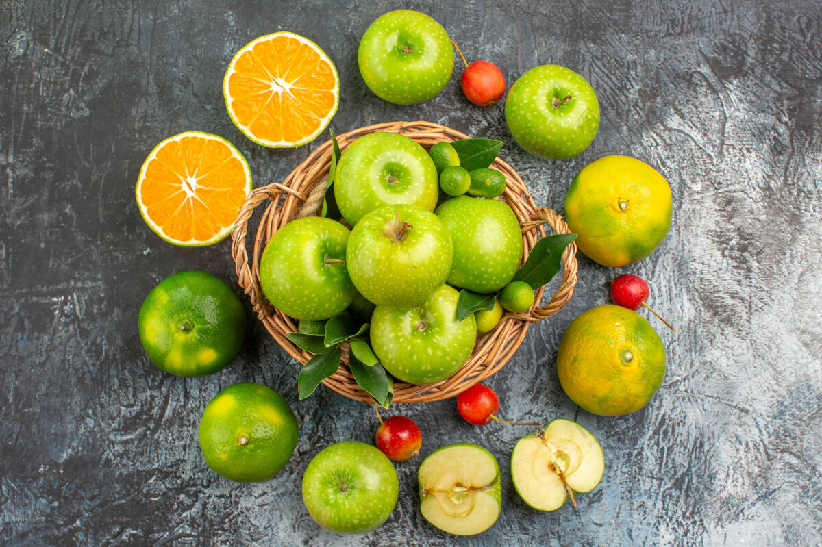 健康俯瞰苹果篮绿色苹果柑橘水果樱桃猕猴桃樱桃水果