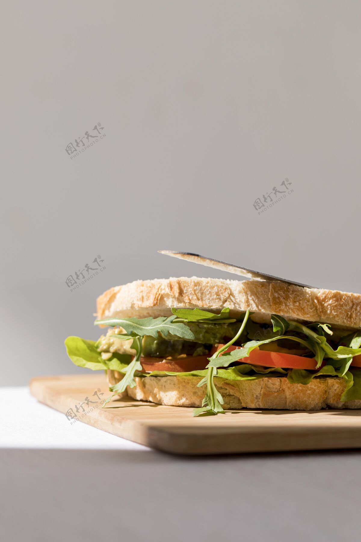 食物西红柿吐司三明治正面图和复印空间美味美食西红柿