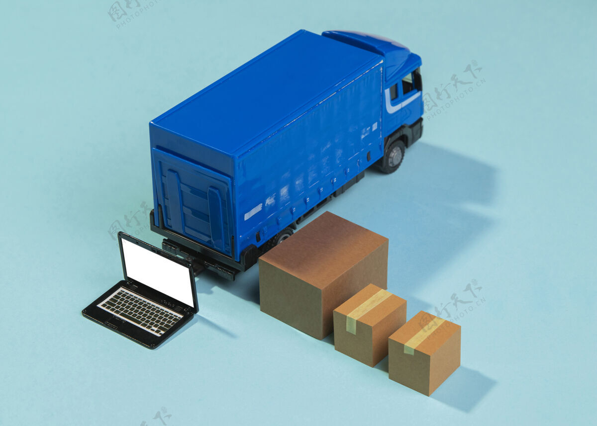 工作高角度送货车和箱子静止交付工作
